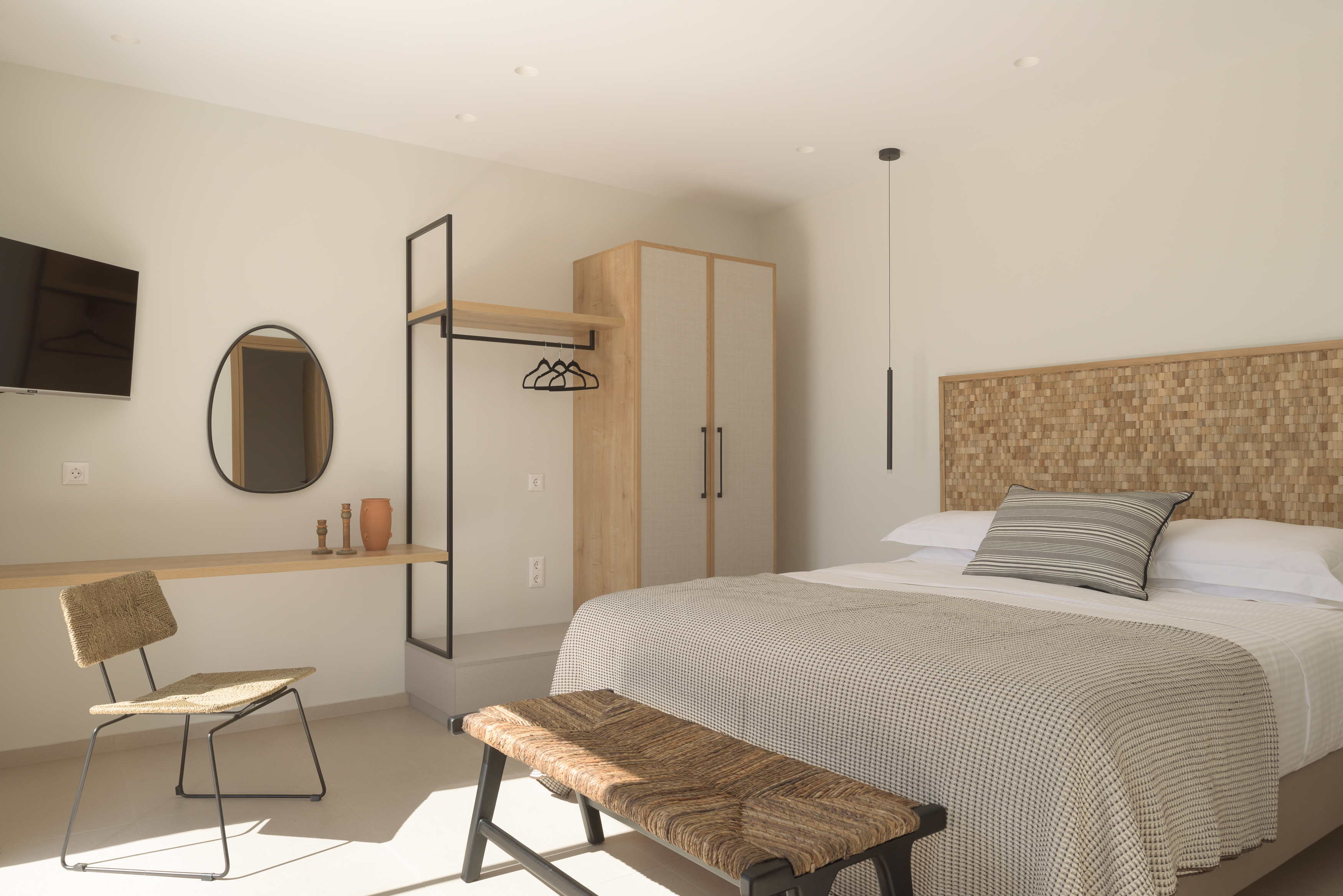 Each bedroom flaunts fine linens, promising a wonderful night’s sleep.